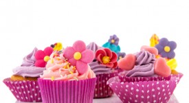 7 cupcake decorati con fiori FOTO