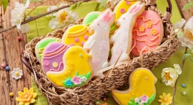 4 biscotti uovo di Pasqua decorati FOTO