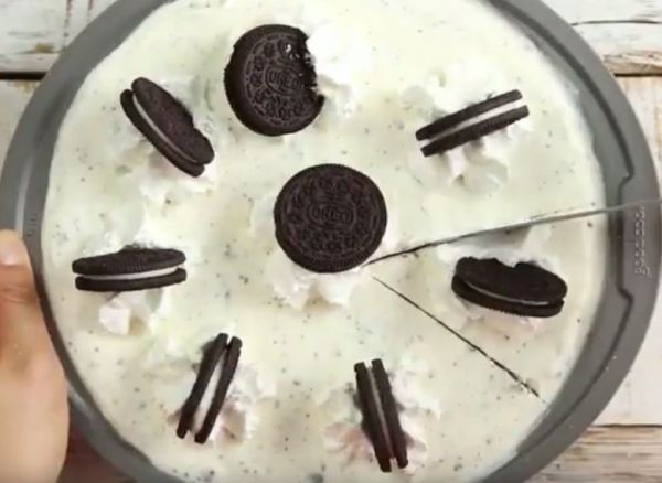 Torta gelato agli Oreo (VIDEO)