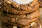 Cookies al cioccolato ripieni di marshmallow